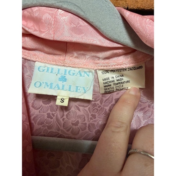 Vintage Gilligan O'Malley Pink Floral Jacquard Wrap Robe Smocked Sleeve - Picture 3 of 4
